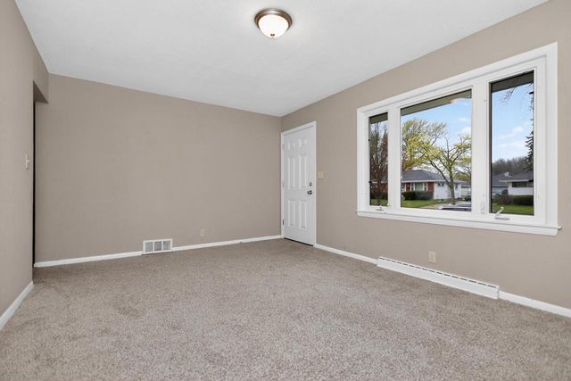 8815 Monrovia AVENUE, Milwaukee, WI 53225
