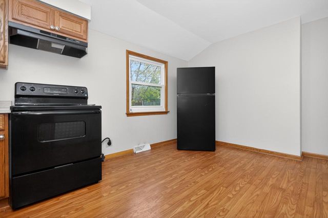 8815 Monrovia AVENUE, Milwaukee, WI 53225