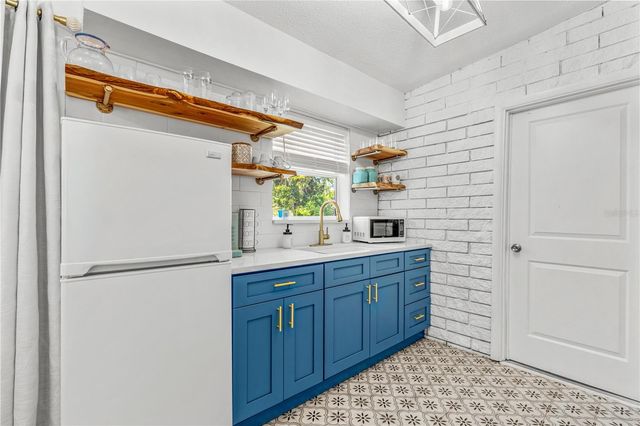 2908 S PENINSULA DRIVE, Daytona Beach, FL 32118