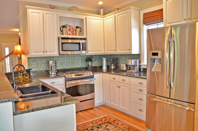 1069 Mathis Ferry Road, Mount Pleasant, SC 29464