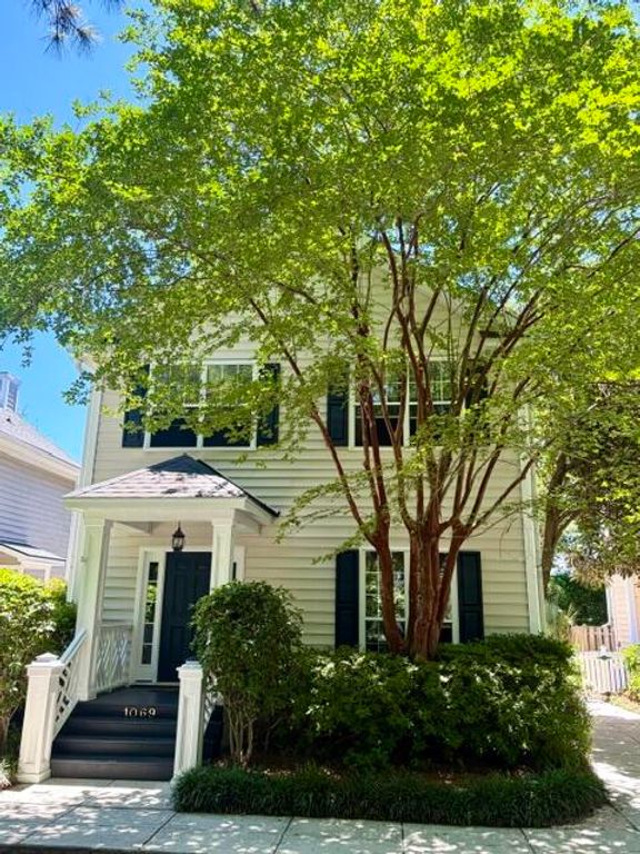 1069 Mathis Ferry Road, Mount Pleasant, SC 29464