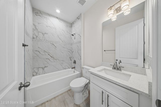 1614 Seeley Circle NW, Palm Bay, FL 32907