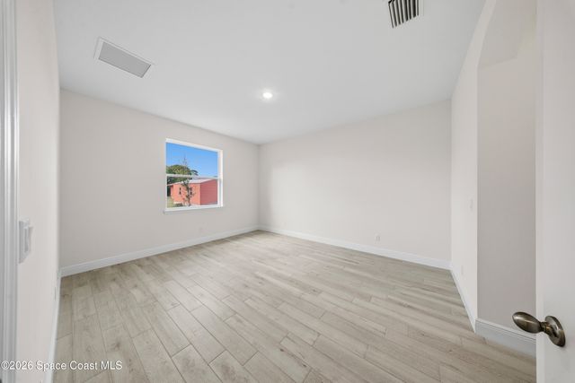1614 Seeley Circle NW, Palm Bay, FL 32907