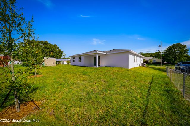 1614 Seeley Circle NW, Palm Bay, FL 32907