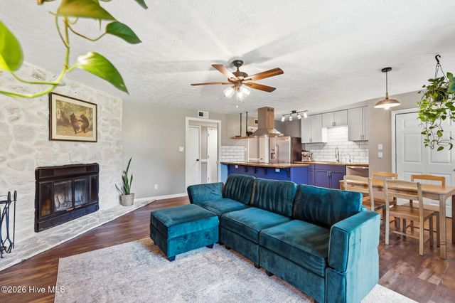 7364 Pebblebrook Drive, Fayetteville, NC 28314