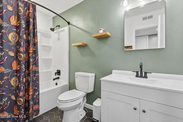7364 Pebblebrook Drive, Fayetteville, NC 28314