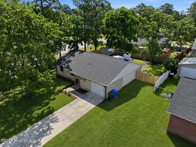 7364 Pebblebrook Drive, Fayetteville, NC 28314