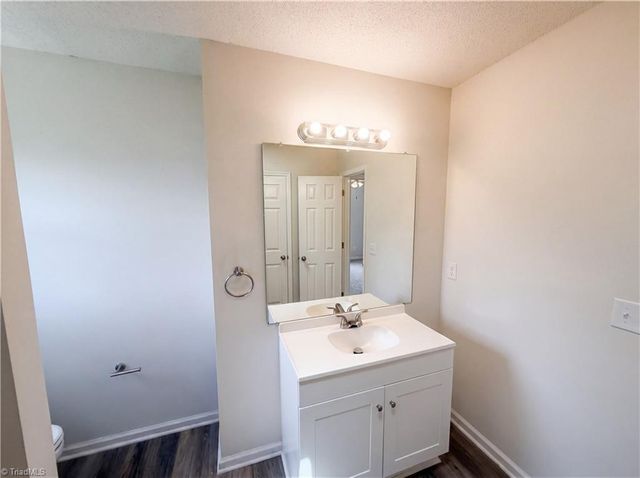 3719 Harrington Point, High Point, NC 27265
