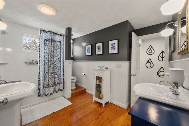 62 Oakland St Ext, Natick, MA 01760