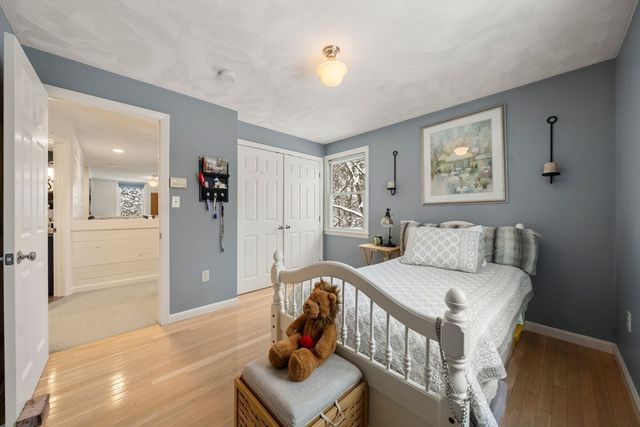 62 Oakland St Ext, Natick, MA 01760