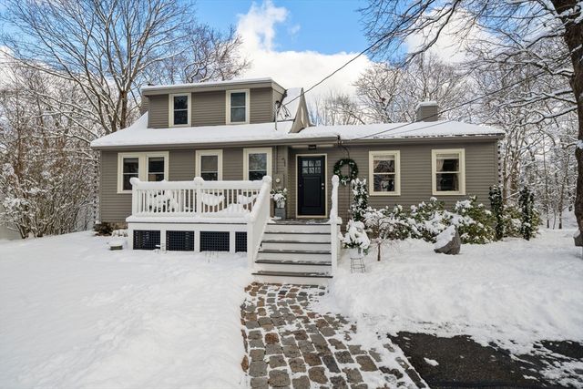 62 Oakland St Ext, Natick, MA 01760