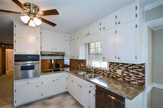 1316 White Oak SE Street, Conyers, GA 30013