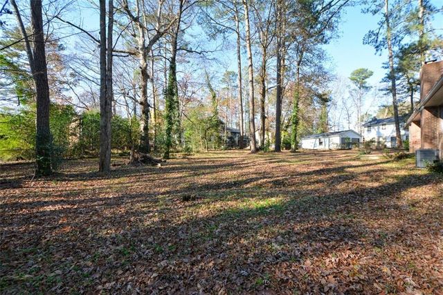 1316 White Oak SE Street, Conyers, GA 30013