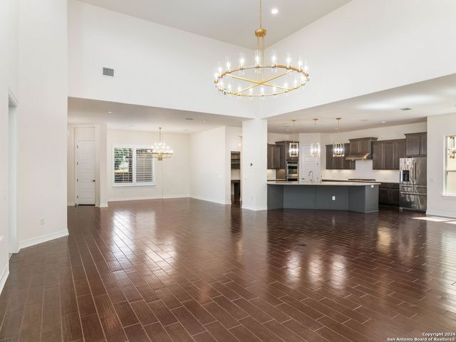 7222 BLUFF RUN, San Antonio, TX 78257