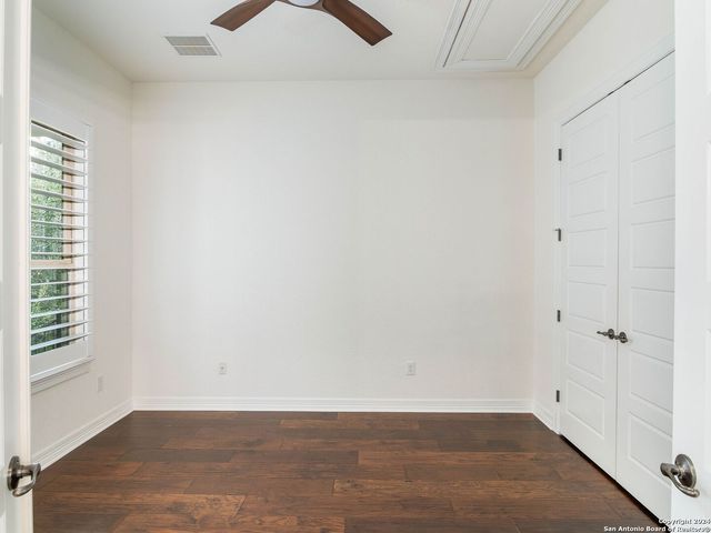 7222 BLUFF RUN, San Antonio, TX 78257