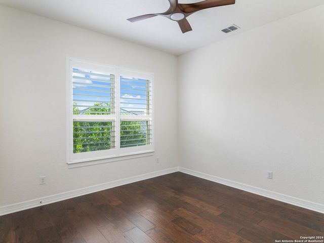 7222 BLUFF RUN, San Antonio, TX 78257