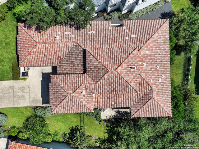 7222 BLUFF RUN, San Antonio, TX 78257