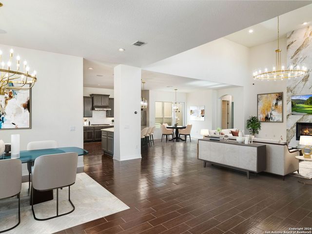 7222 BLUFF RUN, San Antonio, TX 78257
