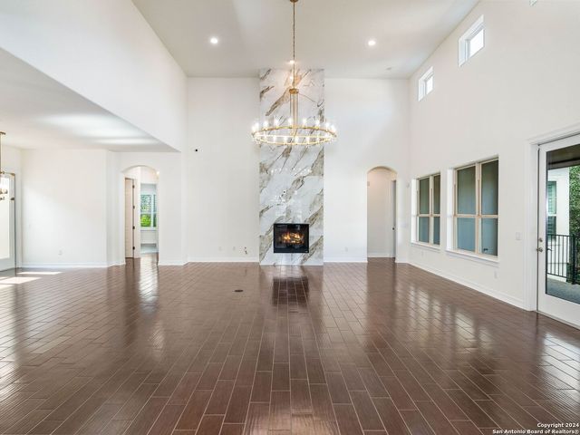 7222 BLUFF RUN, San Antonio, TX 78257
