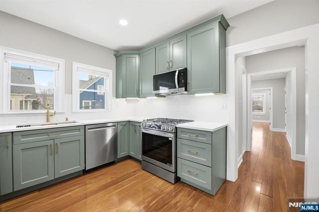 16 Munn Street 2, Montclair, NJ 07042