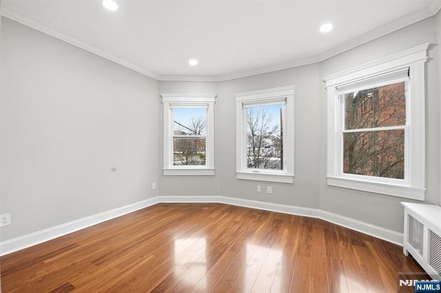 16 Munn Street 2, Montclair, NJ 07042