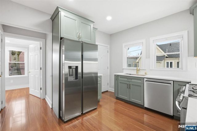 16 Munn Street 2, Montclair, NJ 07042