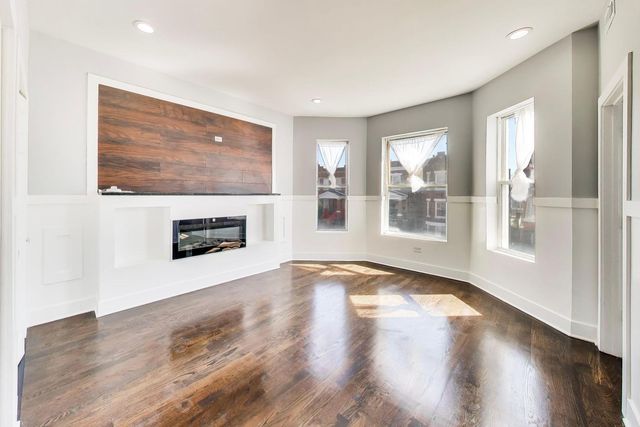 4318 W Cullerton Street, Chicago, IL 60623