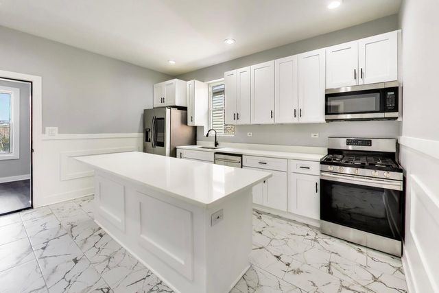 4318 W Cullerton Street, Chicago, IL 60623