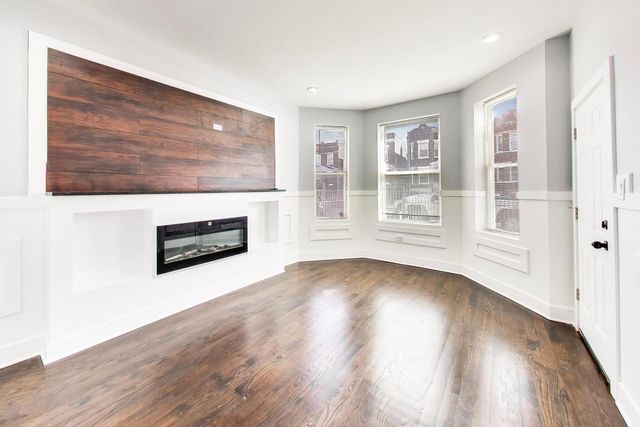 4318 W Cullerton Street, Chicago, IL 60623