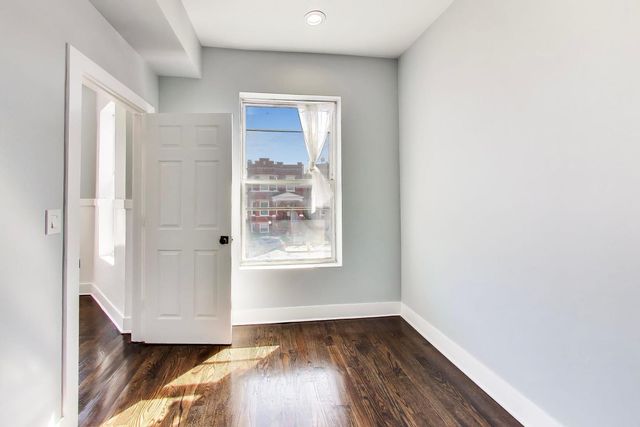 4318 W Cullerton Street, Chicago, IL 60623