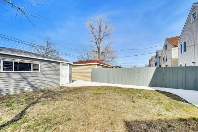 4318 W Cullerton Street, Chicago, IL 60623