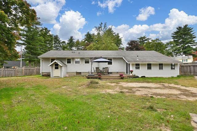1 Woodland Drive, Merrimack, NH 03054