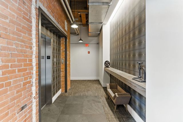 49 Melcher St 405, Boston, MA 02210