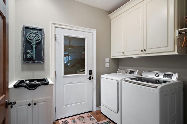 2202 Harmon Hills RD, Dripping Springs, TX 78620