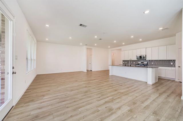 9607 Sterling Arbor Drive, Baytown, TX 77521