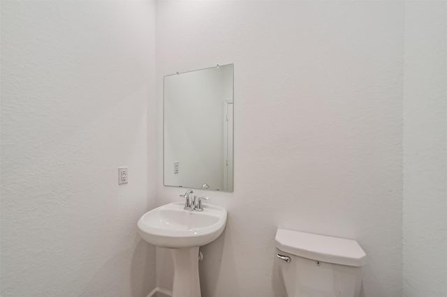 9607 Sterling Arbor Drive, Baytown, TX 77521