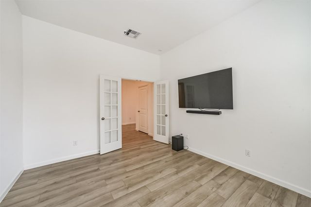 9607 Sterling Arbor Drive, Baytown, TX 77521