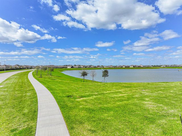 9607 Sterling Arbor Drive, Baytown, TX 77521