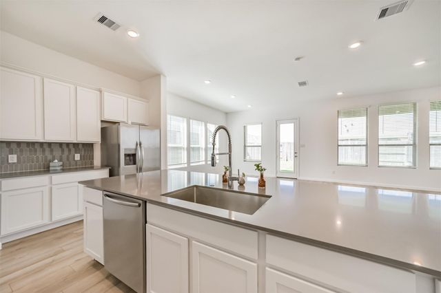 9607 Sterling Arbor Drive, Baytown, TX 77521