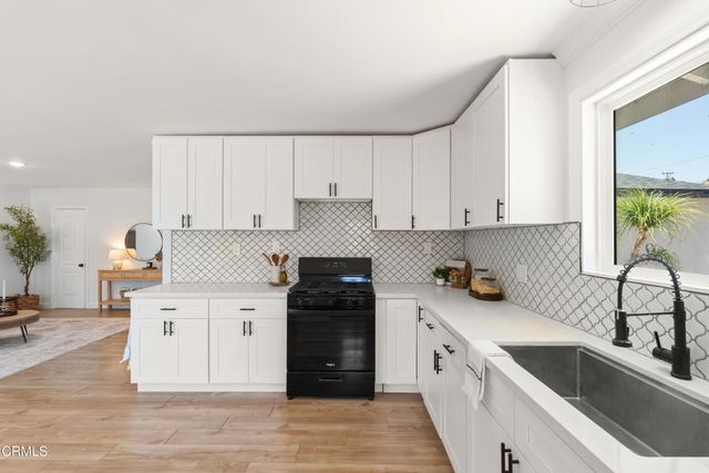 5105 Larkspur Drive, Ventura, CA 93001