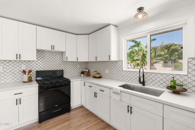 5105 Larkspur Drive, Ventura, CA 93001