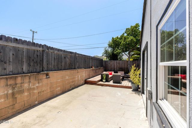 5105 Larkspur Drive, Ventura, CA 93001