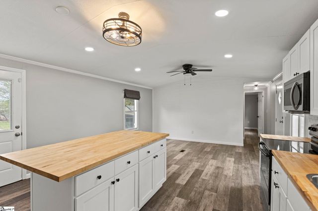 120 Piedmont Golf Course Road, Piedmont, SC 29673