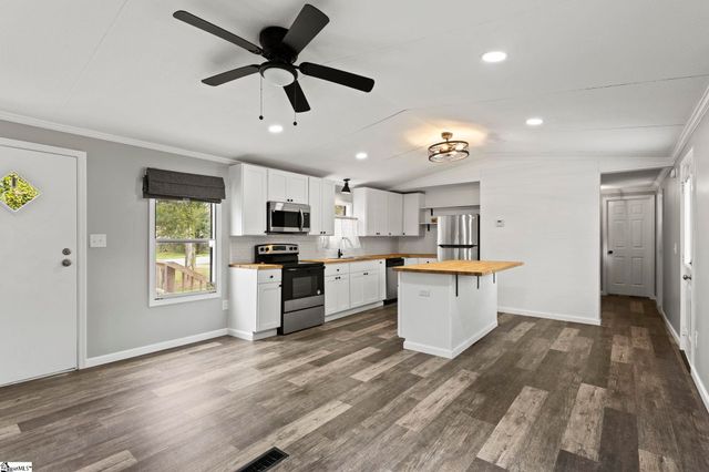 120 Piedmont Golf Course Road, Piedmont, SC 29673