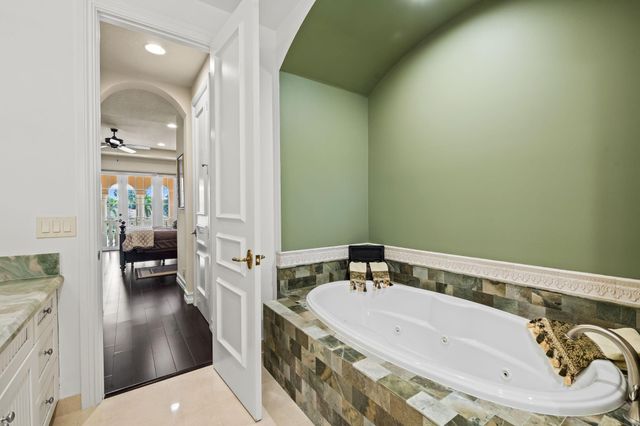 12741 Kapok Lane, Davie, FL 33330