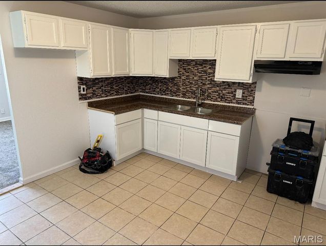 712 Saint Monica Drive, Cahokia, IL 62206