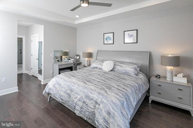 21 DOGLEG LN, Lawrenceville, NJ 08648