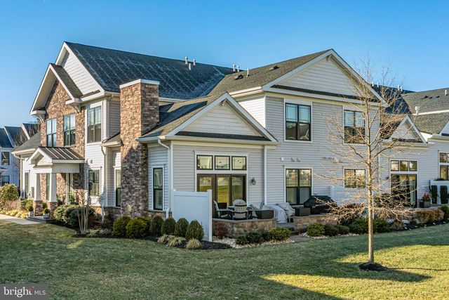 21 DOGLEG LN, Lawrenceville, NJ 08648