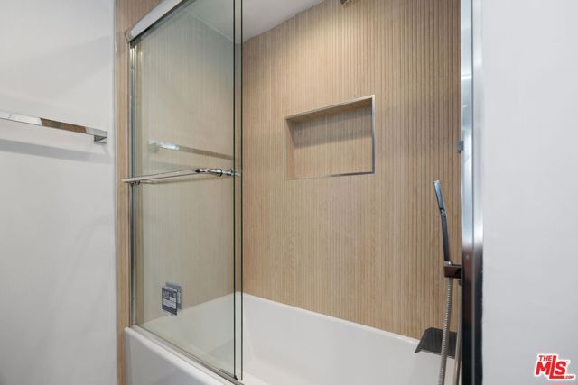 4807 Woodley Avenue 309, Encino (los Angeles), CA 91436