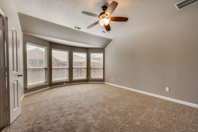 409 Braewick Drive, Fort Worth, TX 76131